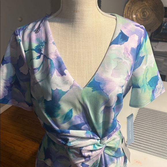 👑👑👑 NWT London Times 🩵🩷Floral Dress - Picture 4 of 8